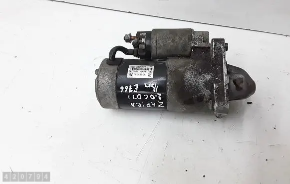 Opel Zafira B Starter motor M001T30073