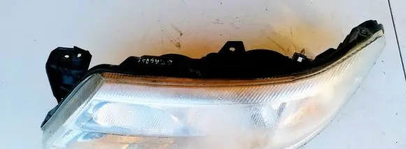 Renault Laguna II Headlight/headlamp 8200002845