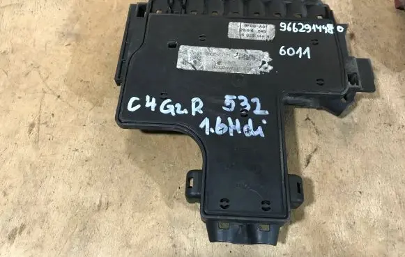 Citroen C4 Grand Picasso Fuse module 9662914480 9661756380