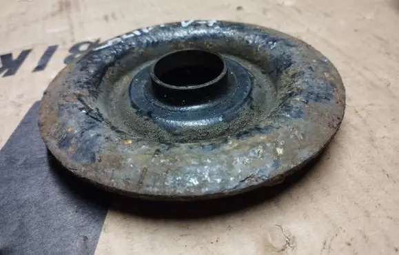 Dodge Caliber Coil spring mount 