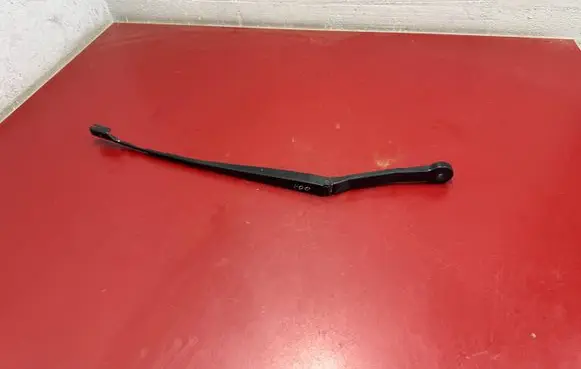 BMW X3 G01 Front wiper blade arm 7399010
