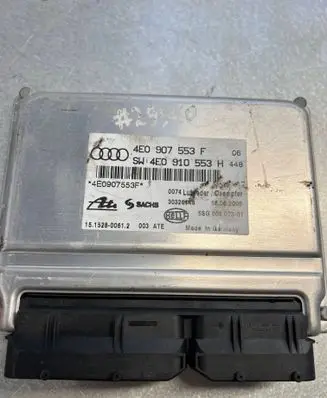 Audi A8 S8 D3 4E Air suspension control unit module (rear) 4E0910553H