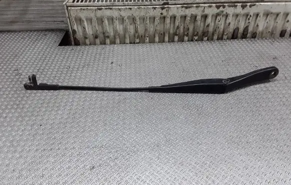Opel Astra H Front wiper blade arm 13111220LH
