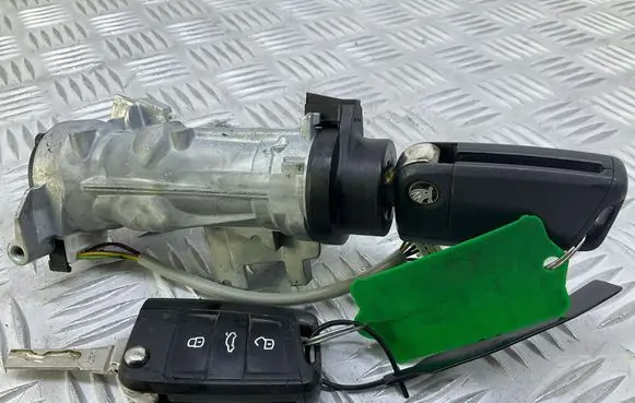 Skoda Octavia Mk3 (5E) Ignition lock 1K0905851 5E0959752