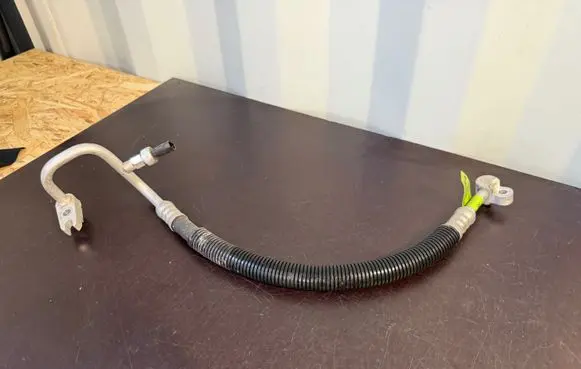 Dodge Durango III Air conditioning (A/C) pipe/hose 68161178AD