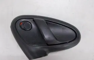 Citroen Xsara Picasso Front door interior handle 
