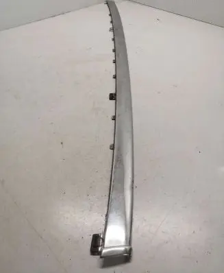 BMW 7 E32 Rear bumper trim bar molding 51121908074