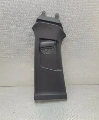 Volvo V40 (B) pillar trim (top) 31307224