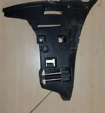 Volvo V70 Front bumper mounting bracket 09190303