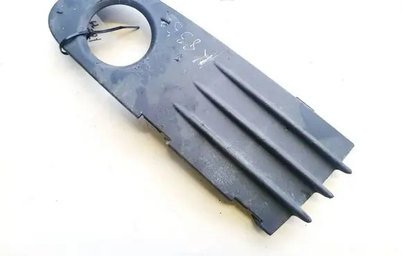 Volvo S40 Front bumper lower grill 30657007
