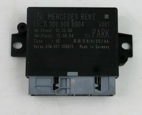 Mercedes-Benz E W212 Parking PDC control unit/module A0009008004