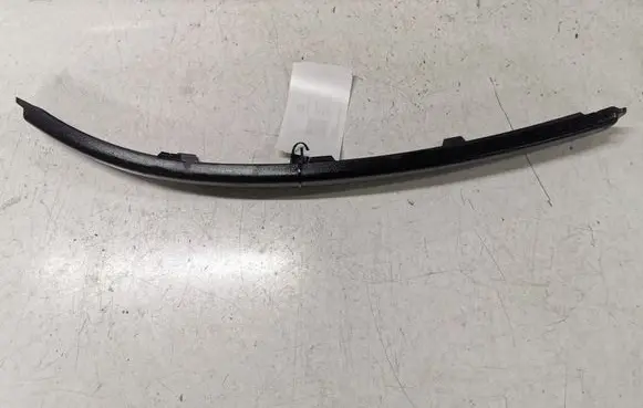Ford Mondeo Mk III Front bumper splitter molding 1S7117E909