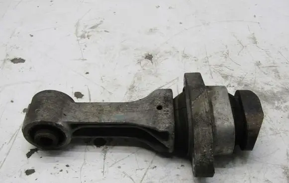 KIA Ceed Gearbox mounting bracket OEM