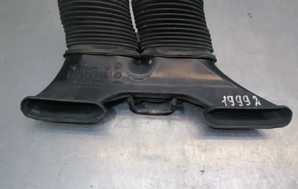 Jaguar X-Type Air intake duct part 4X439A673AA