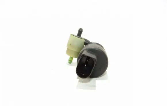 Volkswagen Golf IV Windscreen/windshield washer pump