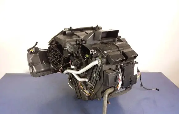 Renault Megane IV Interior heater climate box assembly 272700642R
