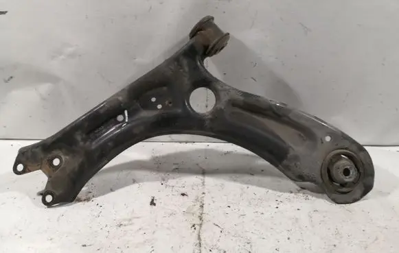 Volkswagen Jetta VI Front lower control arm/wishbone 5C0407151B