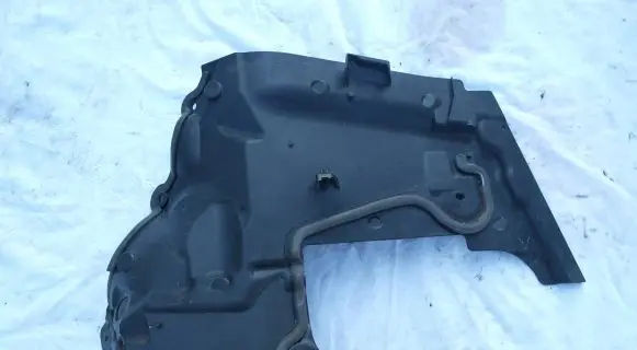 Mercedes-Benz C W205 Other engine bay part A2056205701 4012859C 20170322