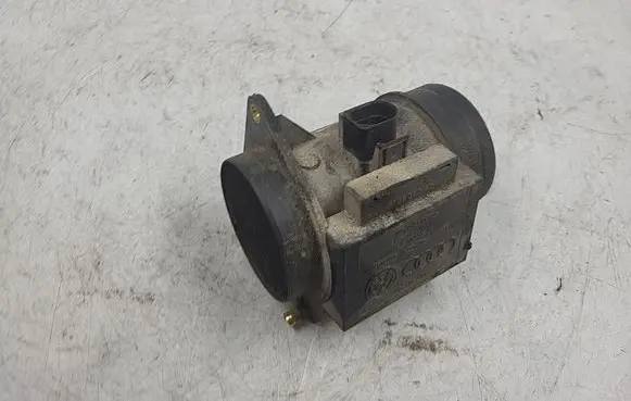 Audi A4 S4 B5 8D Mass air flow meter 074906461