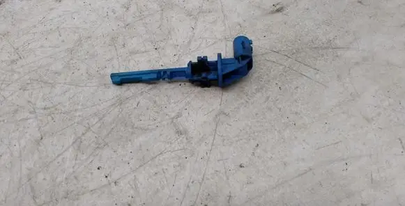 BMW 3 E90 E91 Coolant level sensor 7553919