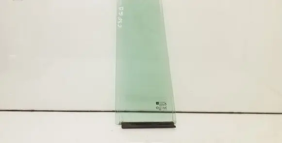 Opel Zafira B Rear vent window glass 