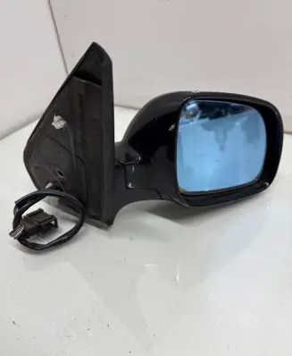 Volkswagen Golf IV Front door electric wing mirror LNRB6946