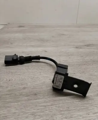 Volkswagen Phaeton ABS wheel speed sensor 3D0616575G 15179200312