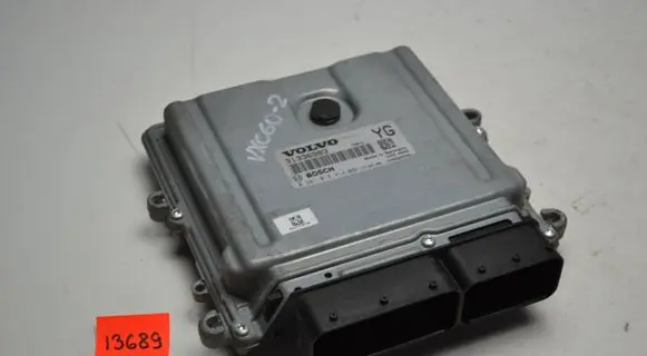 Volvo XC60 Engine control unit/module 31336983 1039S50500 0281018414