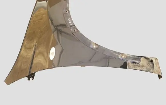 Nissan Qashqai+2 Fender