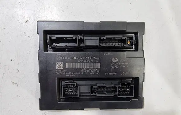 Audi A4 S4 B8 8K Comfort/convenience module 8K0907064GC 8K0907064FC