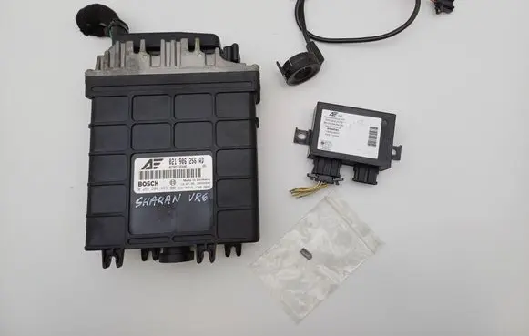 Volkswagen Sharan Engine control unit/module 021906256AD 7MO953257R
