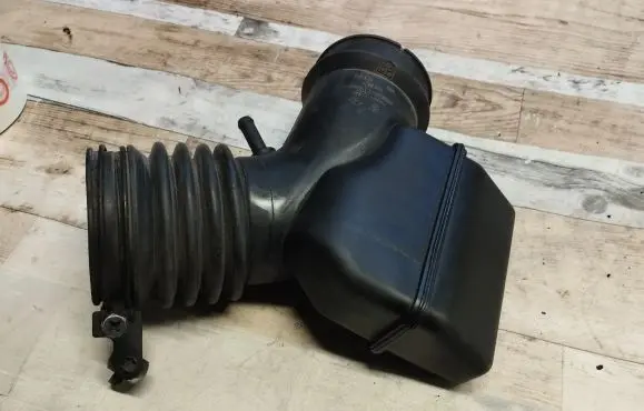 Hyundai Elantra Air intake hose/pipe 281392D250