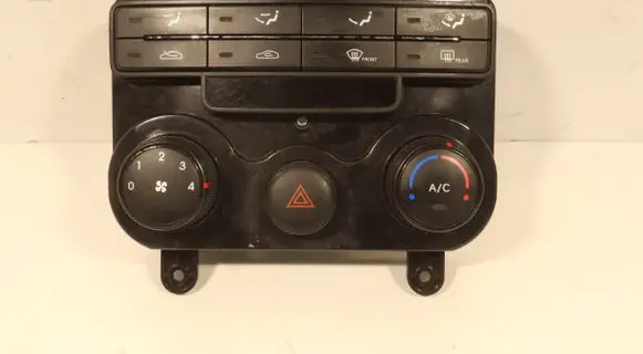 Hyundai i30 Interior fan control switch 972502L150
