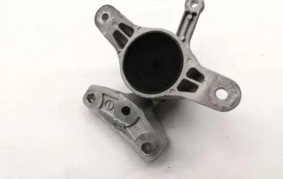 Hyundai Kona I Engine mount bracket 21860K4000