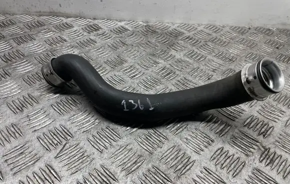 Mercedes-Benz C W204 Engine coolant pipe/hose A2045011582