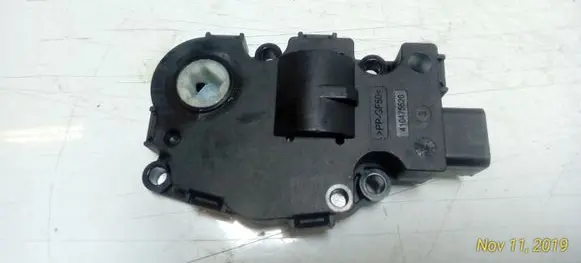 Mercedes-Benz GL X164 Air flap motor/actuator 929888G