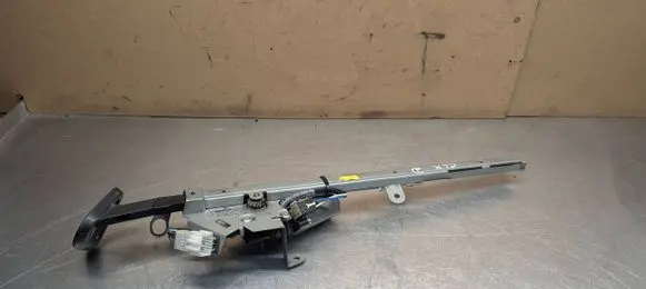 Mercedes-Benz CLK A209 C209 Seat belt adjustment motor 2038600282 0132004319