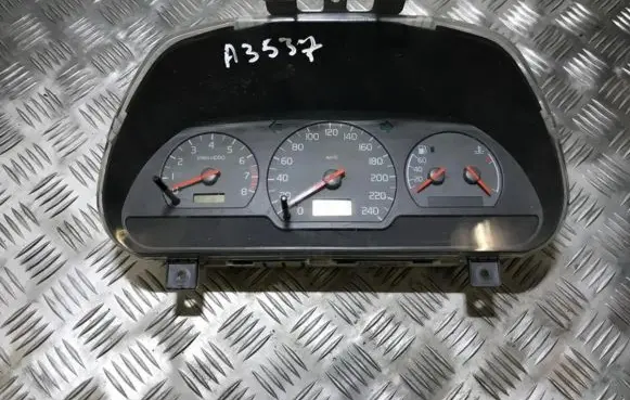 Volvo S40, V40 Speedometer (instrument cluster) 30862000 30862007