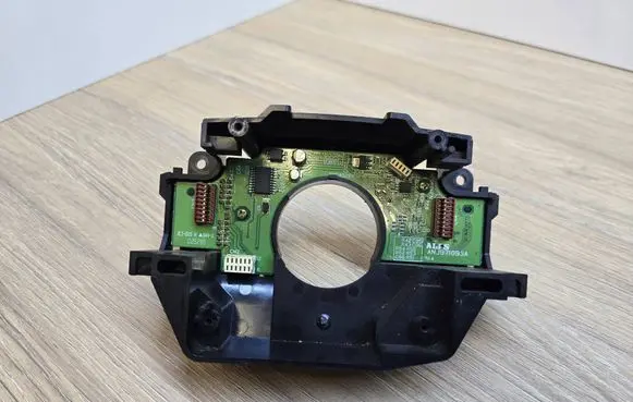 Volvo XC90 Steering angle sensor 8685371