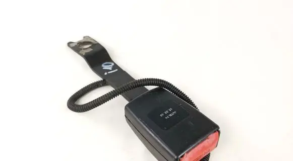 Hyundai i10 Front seatbelt buckle