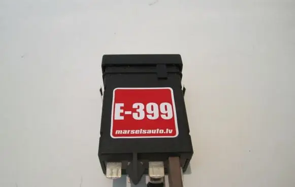 Volkswagen PASSAT B5 Seat heating switch 3B0963564A
