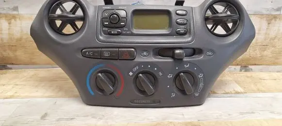 Toyota Yaris Climate control unit 758268701D 7583527011 7582707010