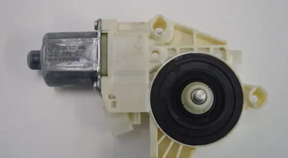 Mercedes-Benz C W204 Rear door window regulator motor A2048200642