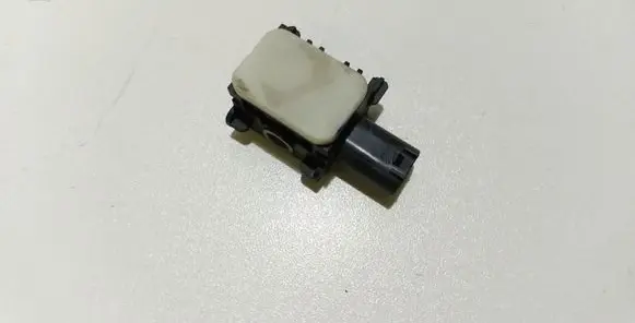 Mercedes-Benz R W251 Airbag deployment crash/impact sensor 0038202826