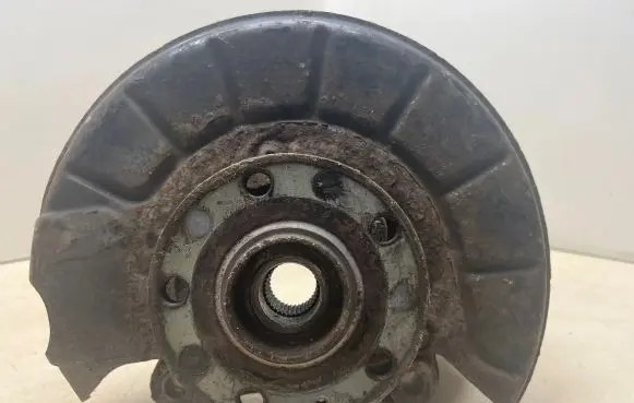 Volkswagen PASSAT B6 Front wheel hub 230505