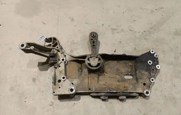 Volkswagen Caddy Front subframe