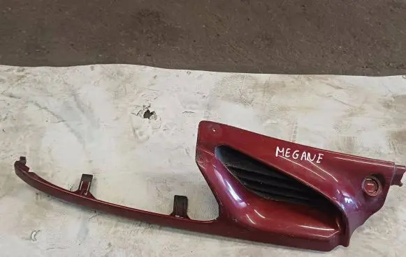 Renault Scenic I Front bumper lower grill 7700834201