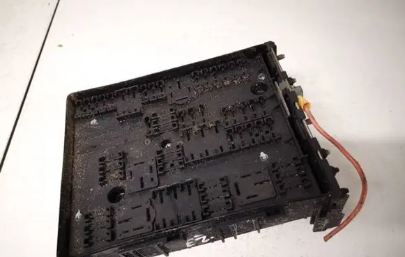 Volkswagen PASSAT B6 Fuse box set 1k0937124k 0-1418986-1