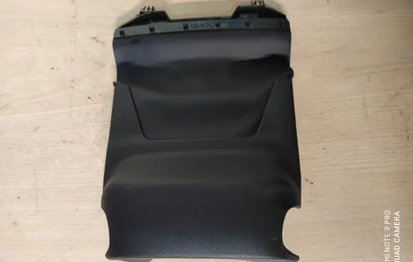 Steering wheel column trim