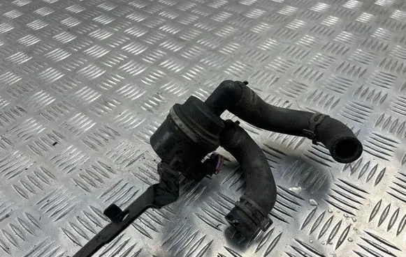 Volkswagen PASSAT B5.5 Electric auxiliary coolant/water pump 5N0965561A
